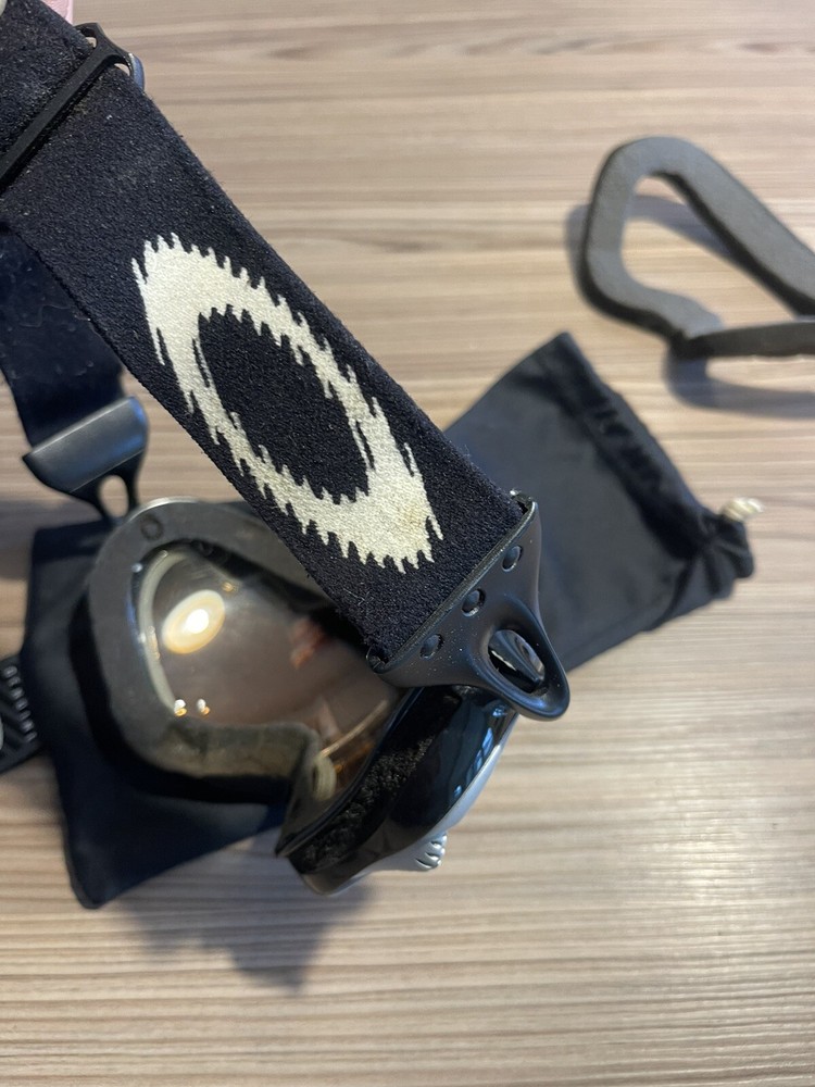 Oakley M Frame Ski Goggles Rare Ski Snowboarding