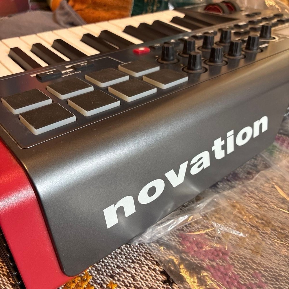 Novation Impulse 25 MIDI Keyboard Controller 25-Key USB DAW Pad Japan Tested