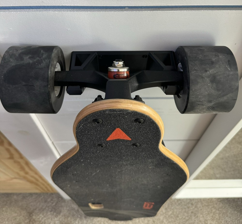 Electric Skateboard Wall Mount – Universal Fit + Mounting Hardware
