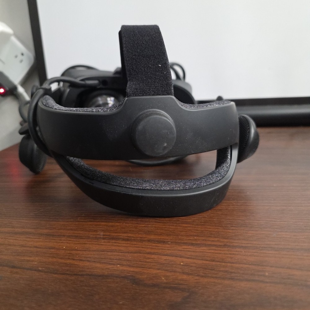 Valve Index VR Virtual Reality Headset Only Model 1007 - Used