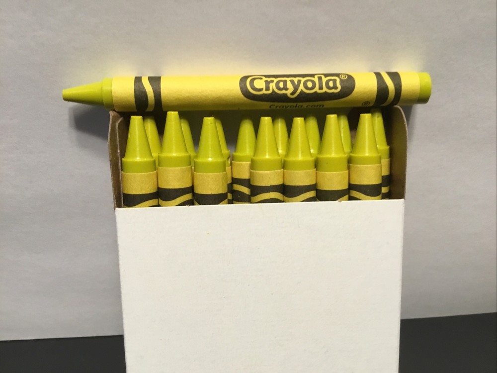 (16) Crayola Crayons (green yellow) BULK