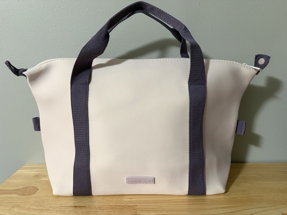 Peanuts Snoopy Carry On Bag