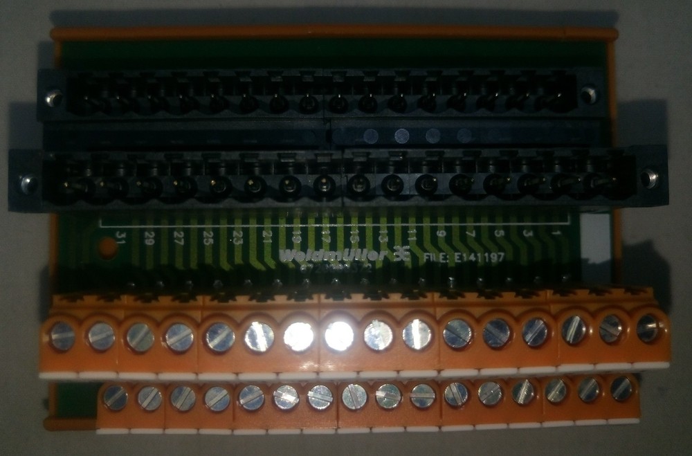 Weidmuller 6720000372 SP-RS PLC CLAM SHELL FEED TR