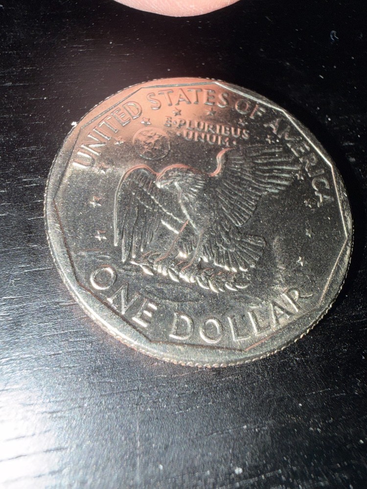 1981-P Susan B Anthony dollar coin**VERY NICE**