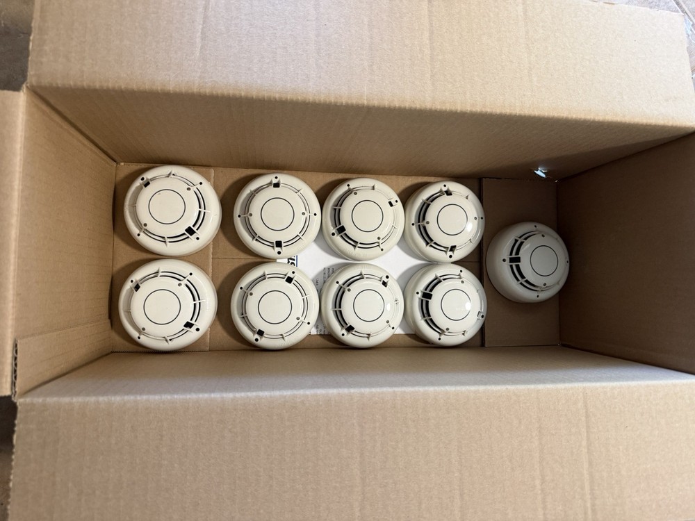 Silent Knight SD505-HEAT w/ Base