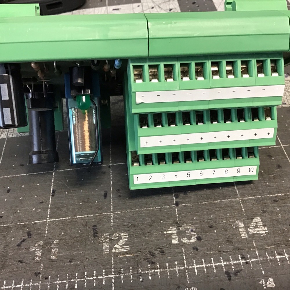 Phoenix Contact UMK-SE11.25 Module (LMP19K)