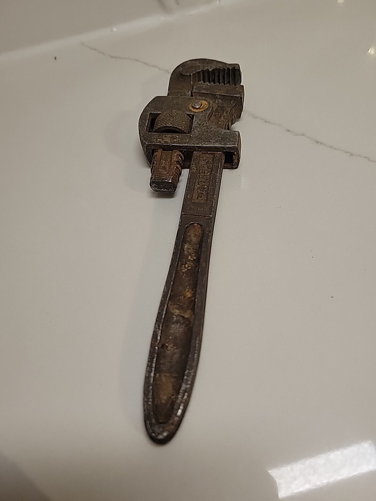 Worth 8 Pipe Wrench Vintage