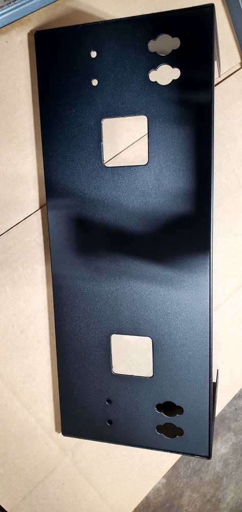 Wall MNT Rack; Verticle 4U; BLK