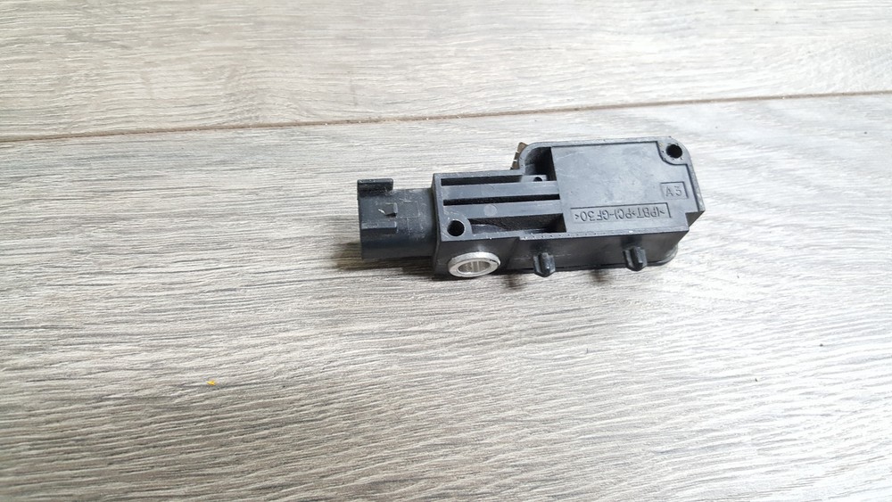 2003 - 2005 Ford Expedition front crash sensor 4l14-14b006-aa oem c89