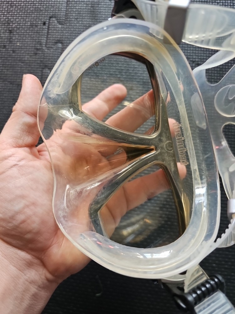 Aqua Lung LOOK 2 Transparent Dive Mask
