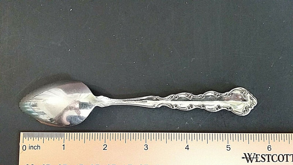 Oneida Mozart stainless grapefruit/orange spoon 6" long