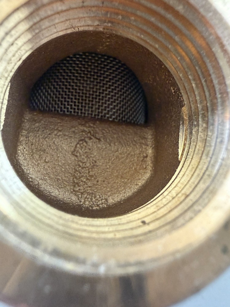 Watts EB-45LF Water Pressure Reducing Valve 10-70 PSI Water Brass Adjustable 1"