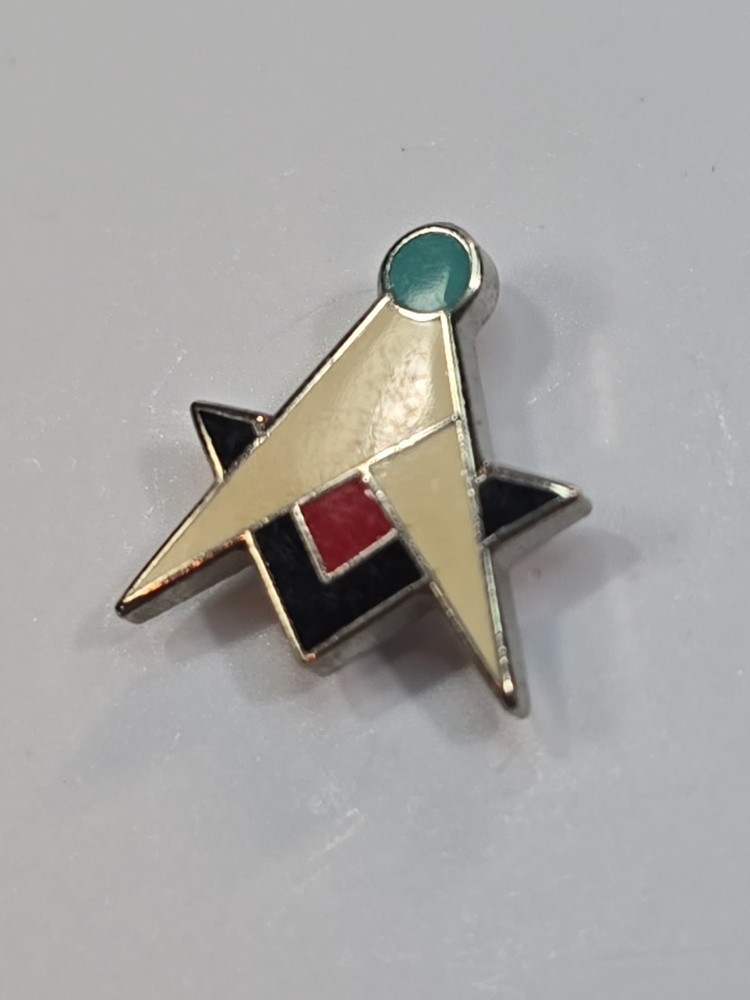 York Rite Mason Past Commander Lapel Pin Small Size