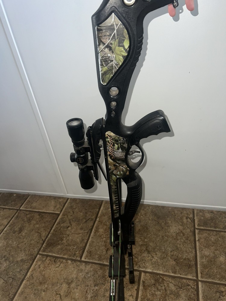 Barnett Jackal Crossbow