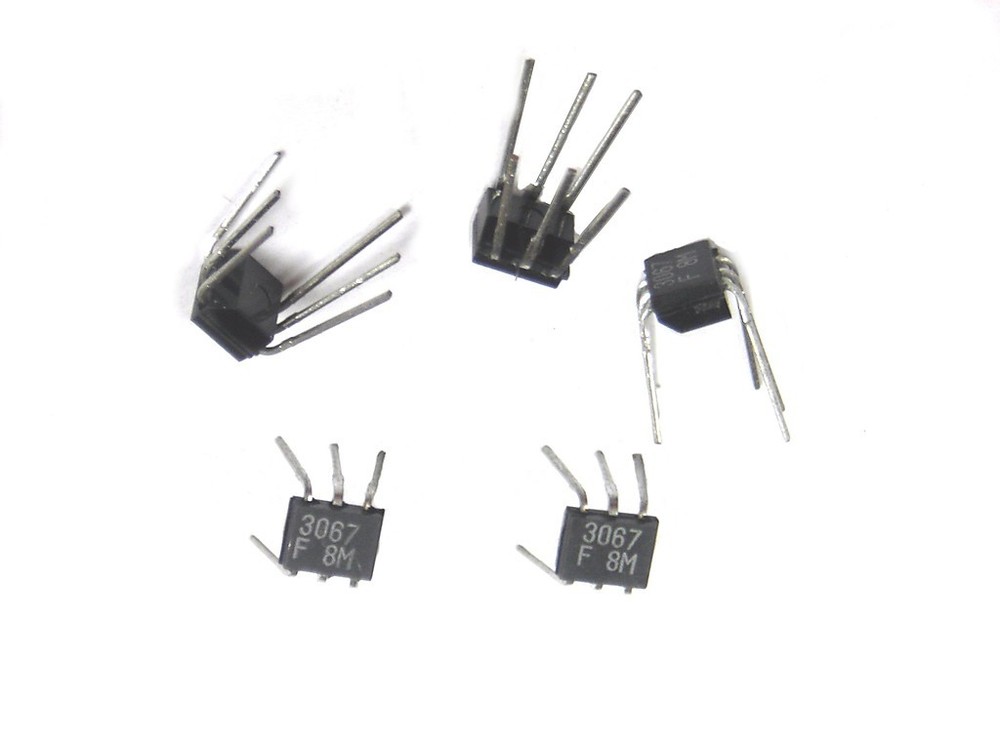 2SC3067 NPN "Original" TOSHIBA Transistor 2 pcs
