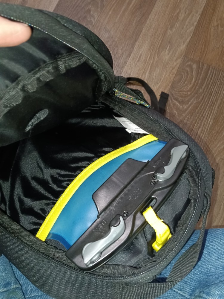 Sierra Designs Black Hydration Pack Backpack Adjustable Size for Hiking