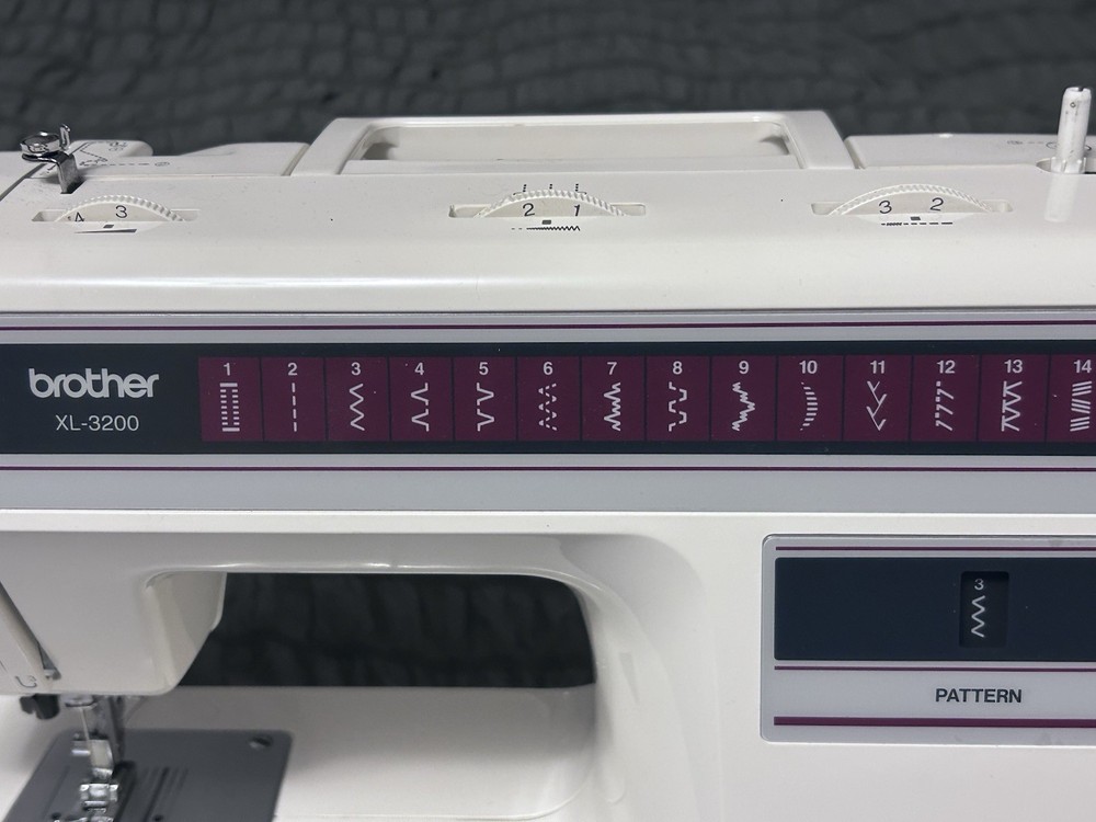Brother XL 3200 Pattern Sewing Machine With Pedal Tested Working Good Clean