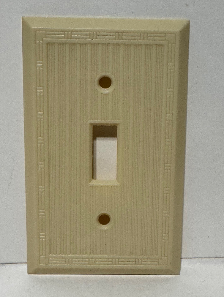 Vintage Single Switch Ivory Bakelite Wall Cover Plate