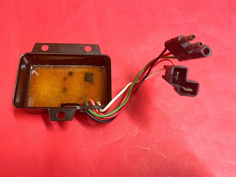 Voltage Regulator VR449  265535M1; 8RD-2031