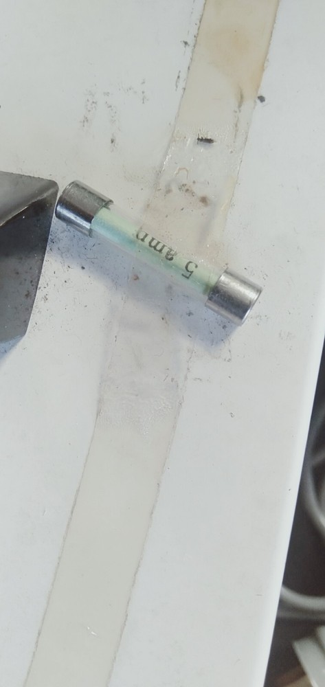 Lucky Cassette Projector Model 230 - Vintage projector