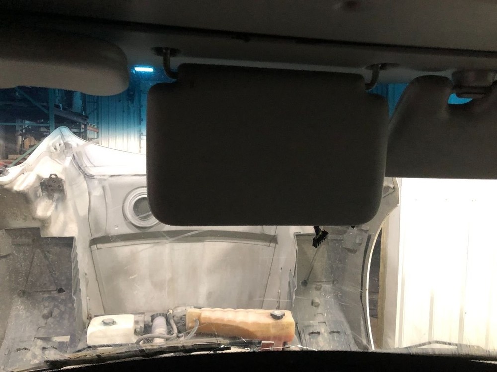 Kenworth T680 Interior Sun Visor - Used