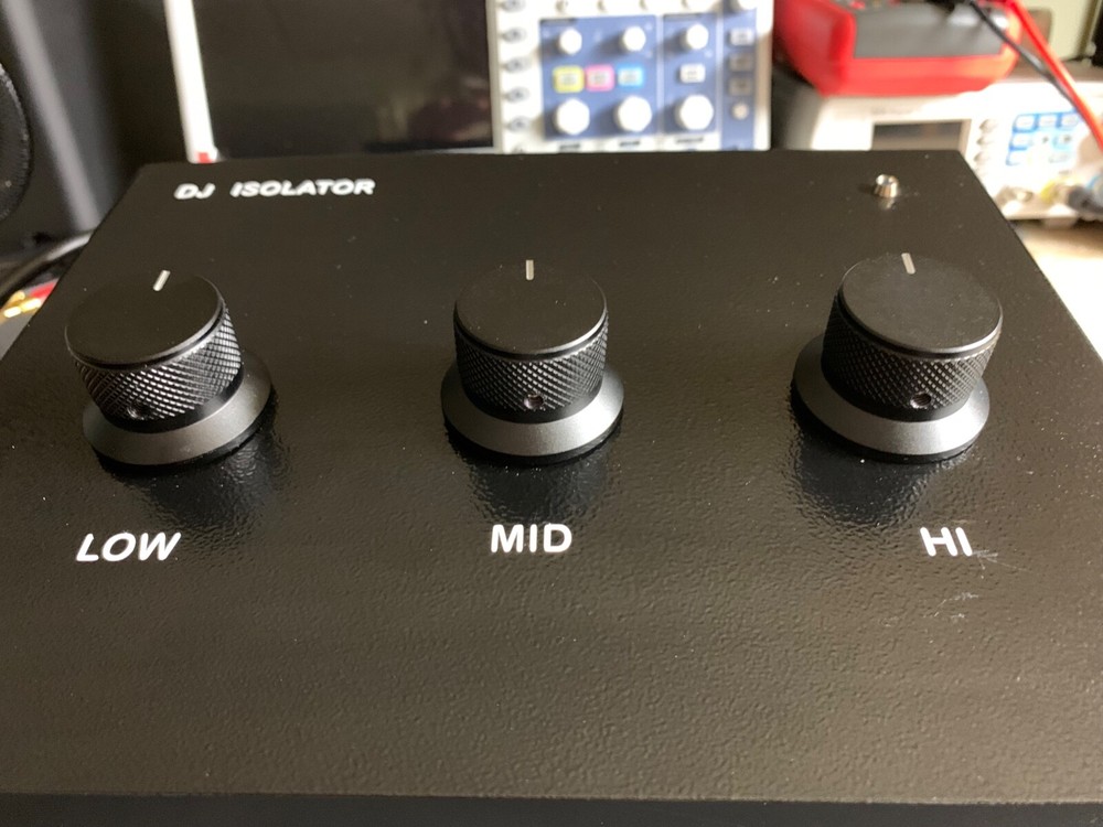 3 BAND STEREO DESKTOP DJ TONE FREQUENCY ISOLATOR