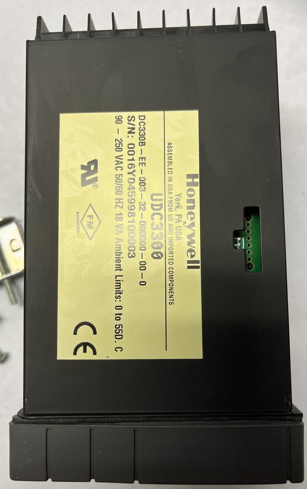 HONEYWELL UDC3300, DC330B-EE-003-32-000000-00-0 Controller 90-250VAC