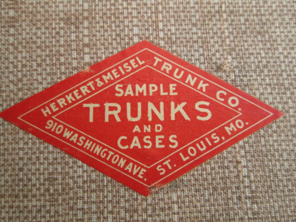 Herkert & Meisel Suitcase or Salesman display case