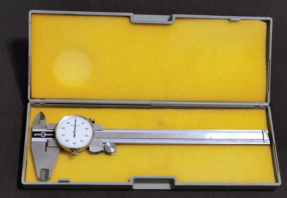 Qing Gong Dial Caliper 0-6" Stainless Hardened with Case