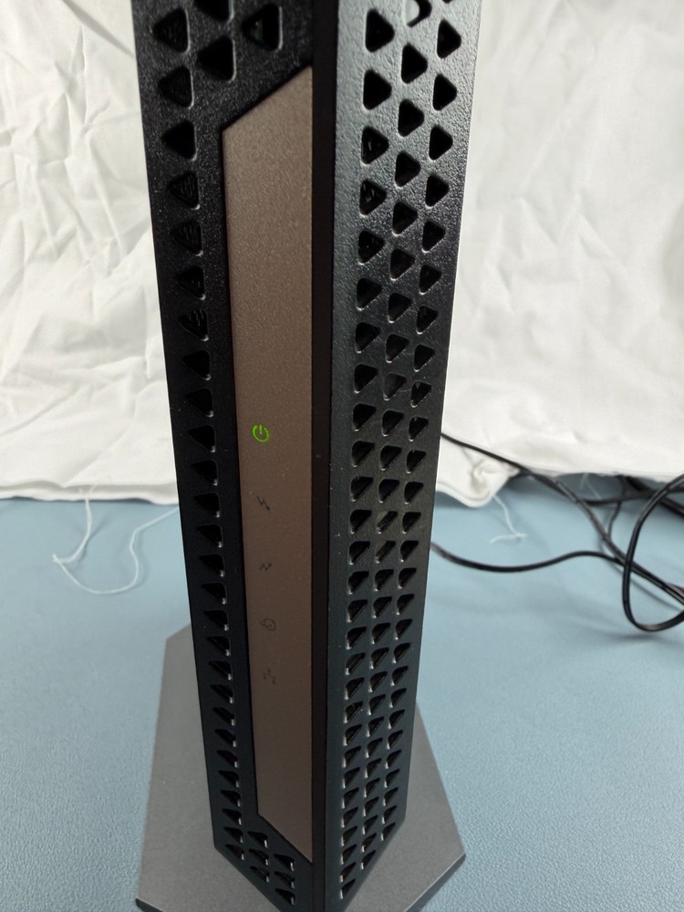 NETGEAR Nighthawk CM1000 DOCSIS 3.1 Cable Modem - Powers on - Untested - VIDEO