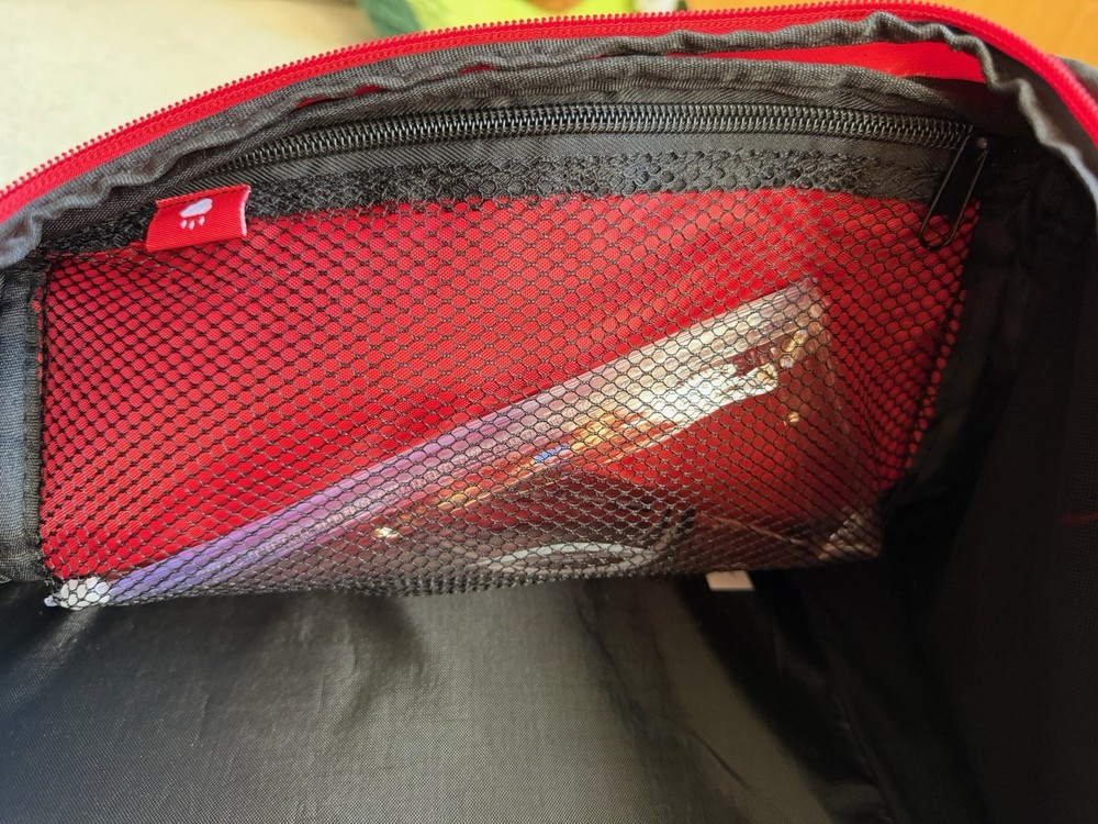 ZONE3 Triathlon Transition Backpack Bag NWOT Red
