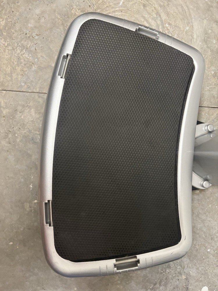 Power Plate my3 Oscillating Vibration Platform Adjustable Speed Silver/Black