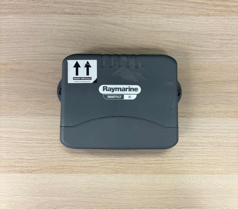 Raymarine Smart Pilot X5 Course Computer | For Parts, not working