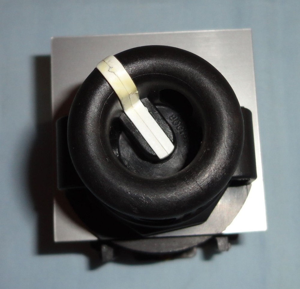 Appleton UCSS2 Selector Switch Operator 2 Position Maintained Contact Unicode