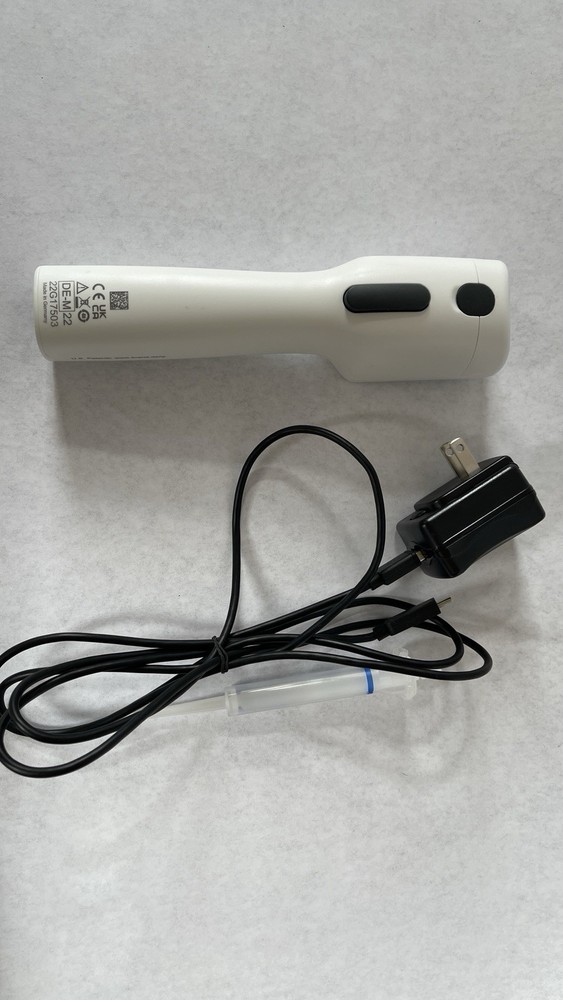 Pristine Condition BrandTech HandyStep Touch Screen Protector Still On &Charger