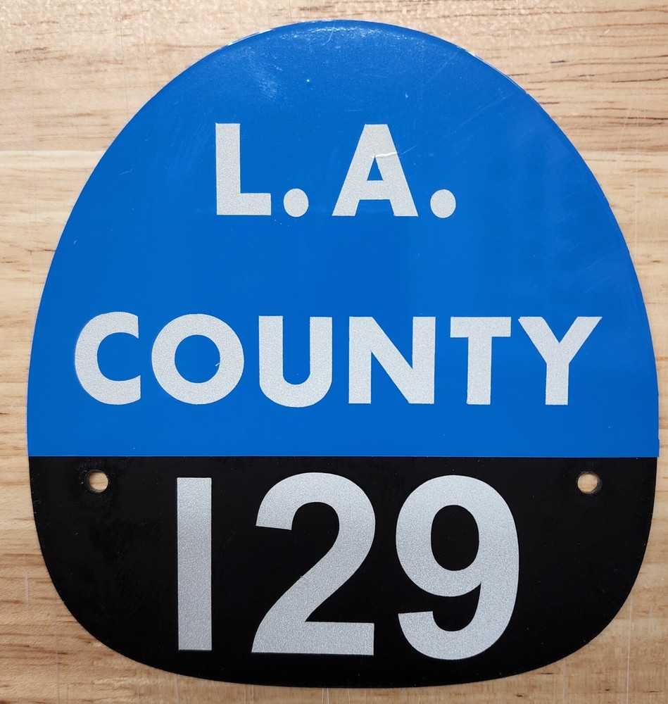 LA COUNTY 129  FIRE HELMET SHIELD
