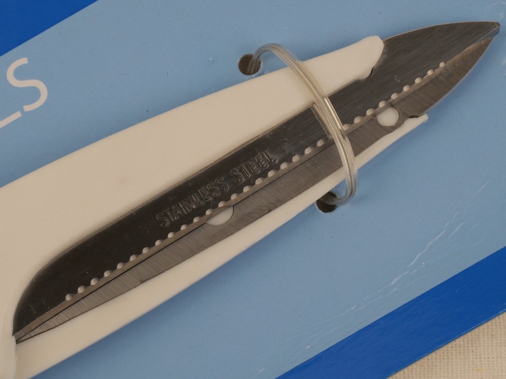 Pillsbury Essentials Scissors | White | NEW OPEN BOX