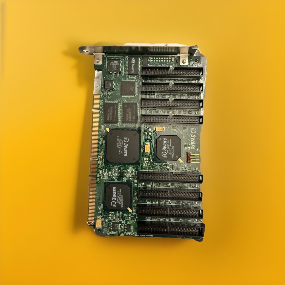 3Ware Escalade 7500-8 4CCA 64Bit 8-Channel IDE RAID Controller