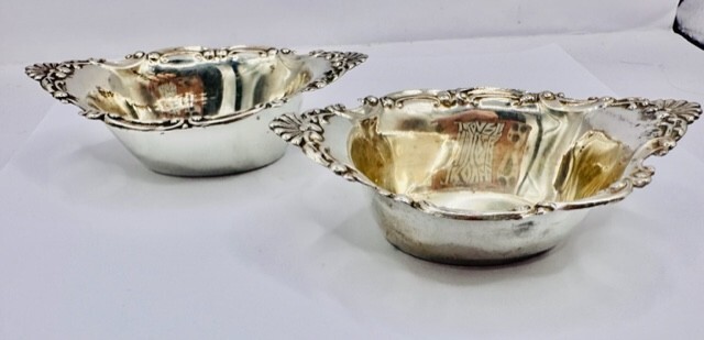2x Vintage Ornate Baskets Solid Sterling Silver 925 Dishes 43g Table Ware