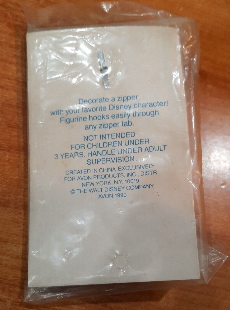 Disney & Avon 1990 Be-Boppin' Mickey Mouse Zipper Pull NIP