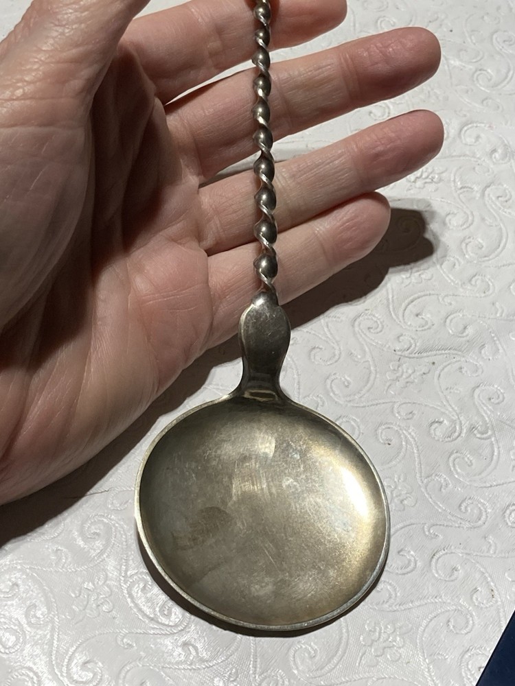 Norway Marius Hammer 830S Silver Small Pastry Cookie Server Twist Handle Round