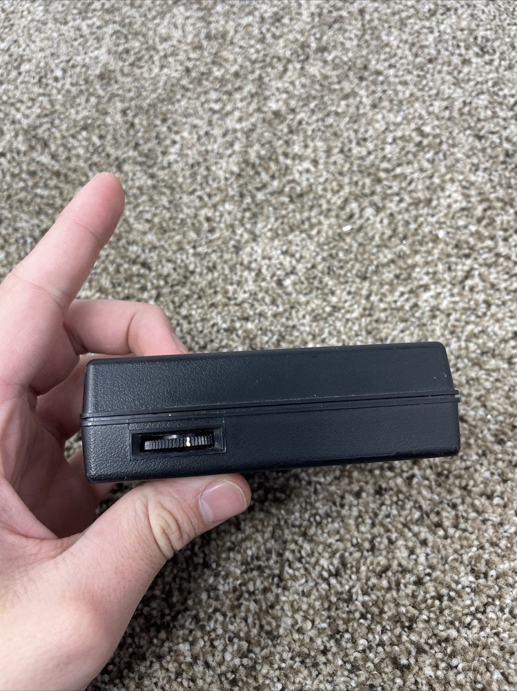 Vintage LLOYD'S Transistor Radio Working