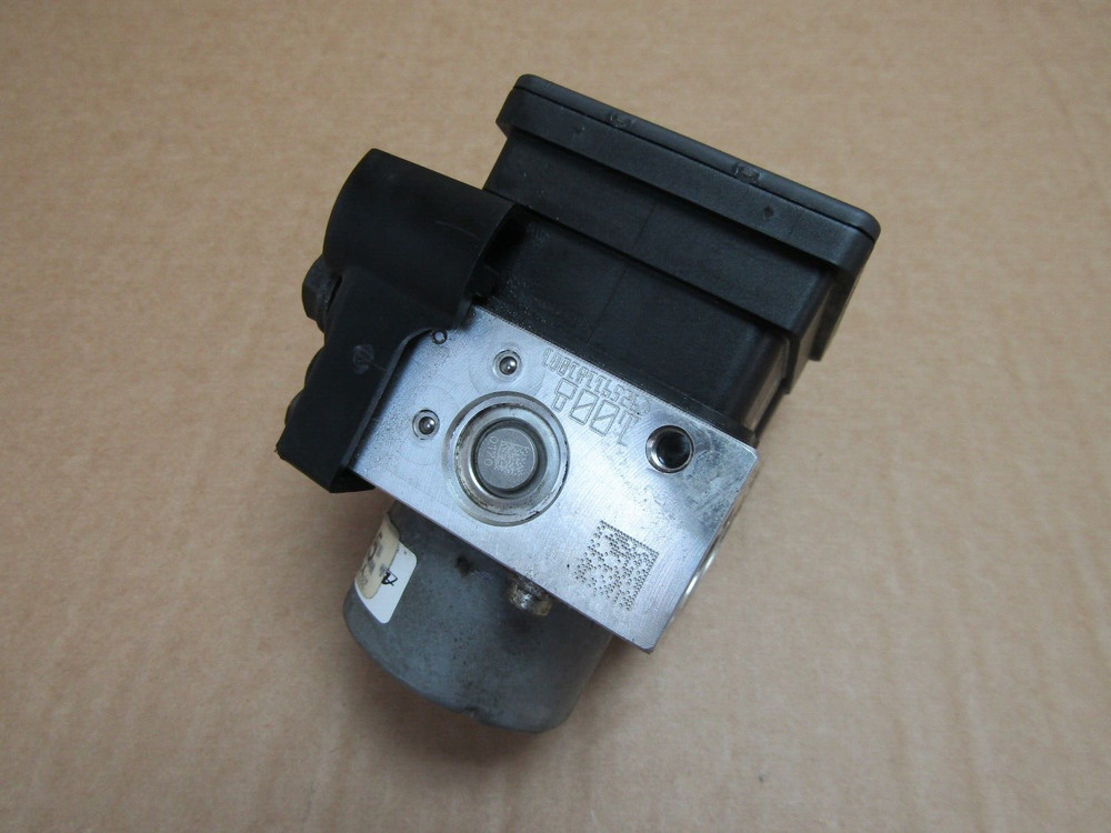 Triumph Speed Twin 1200 2019 ABS pump control unit module (14502)