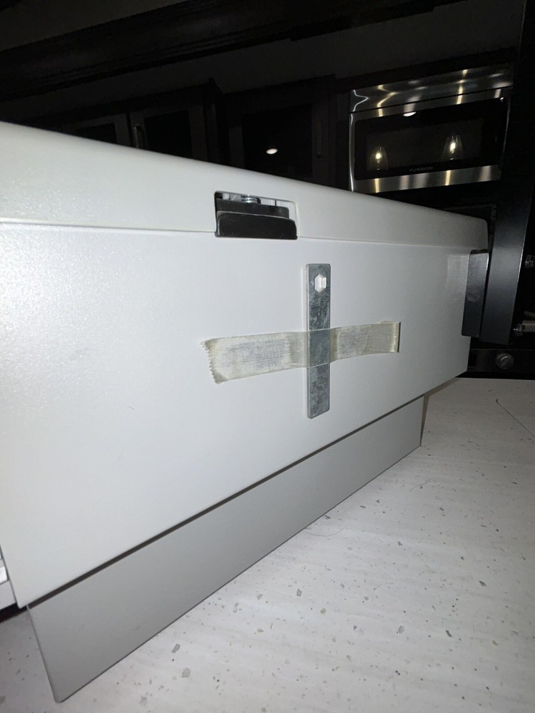 3M 1700 Overhead Transparency Projector Model 1700. USED - WORKING