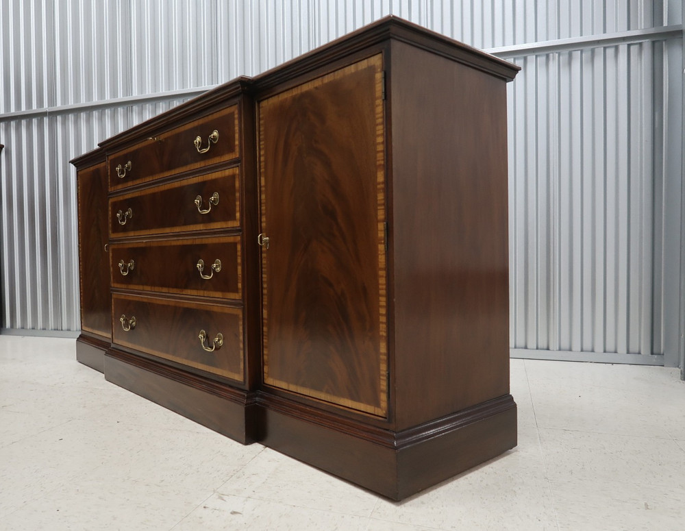 Ethan Allen Georgian Flame Mahogany Breakfront / Buffet