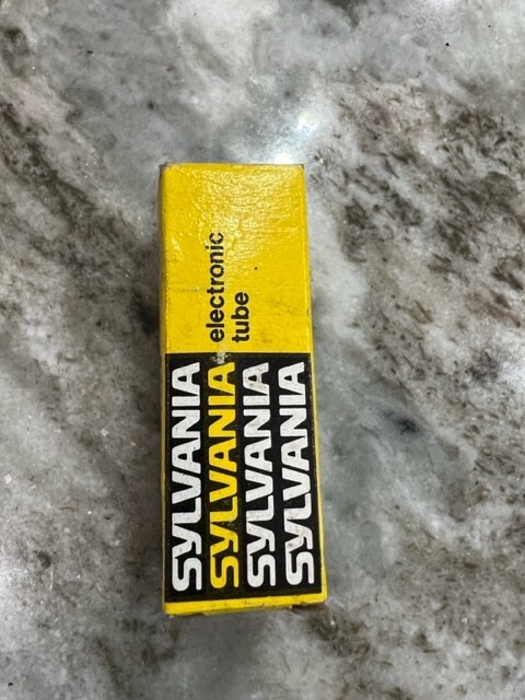Sylvania Electronic Tube 8LT8 NOS