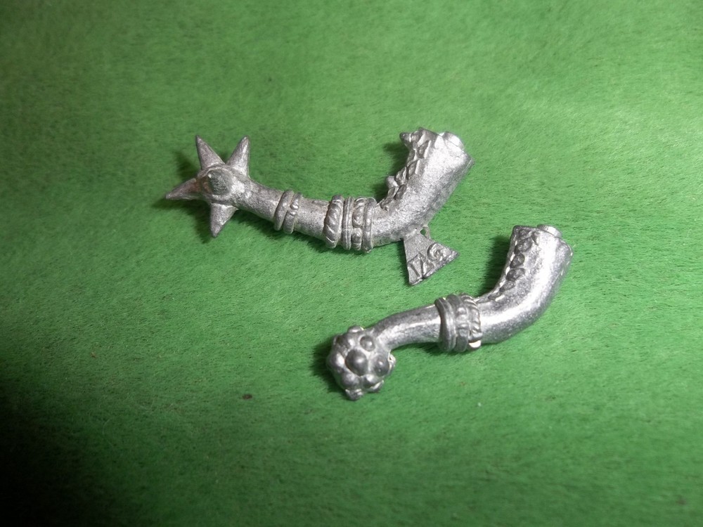 WARHAMMER  LIZARDMEN 2 CLASSIC KROXIGOR  TAILS