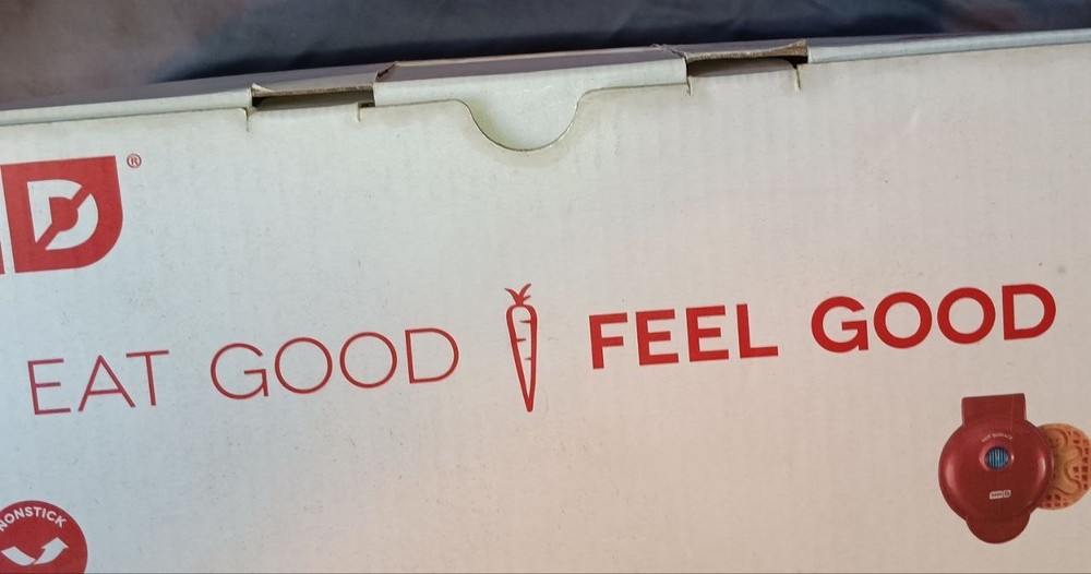 DASH Mini Waffle Maker 2 Pack - Winter Designs with 4" Non-Stick Coated Surface