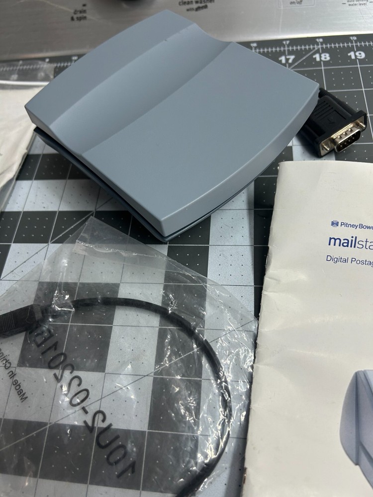 EUC Pitney Bowes MP08 mailstation2 Parcel Mail Weighing Platform Scale