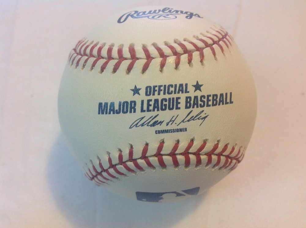Carlos Lee Signed OMLB Baseball Autograph Ball